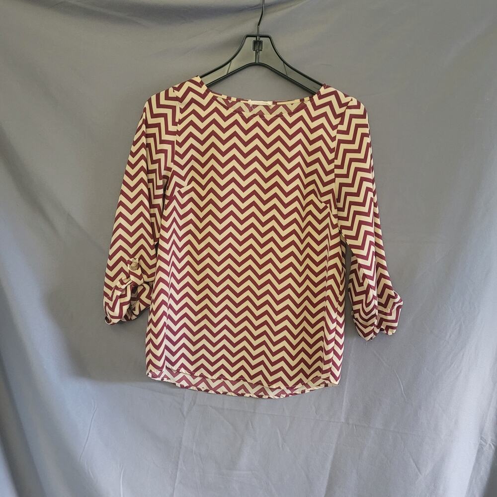 Everly Burgundy & Cream Chevron Print Size Small